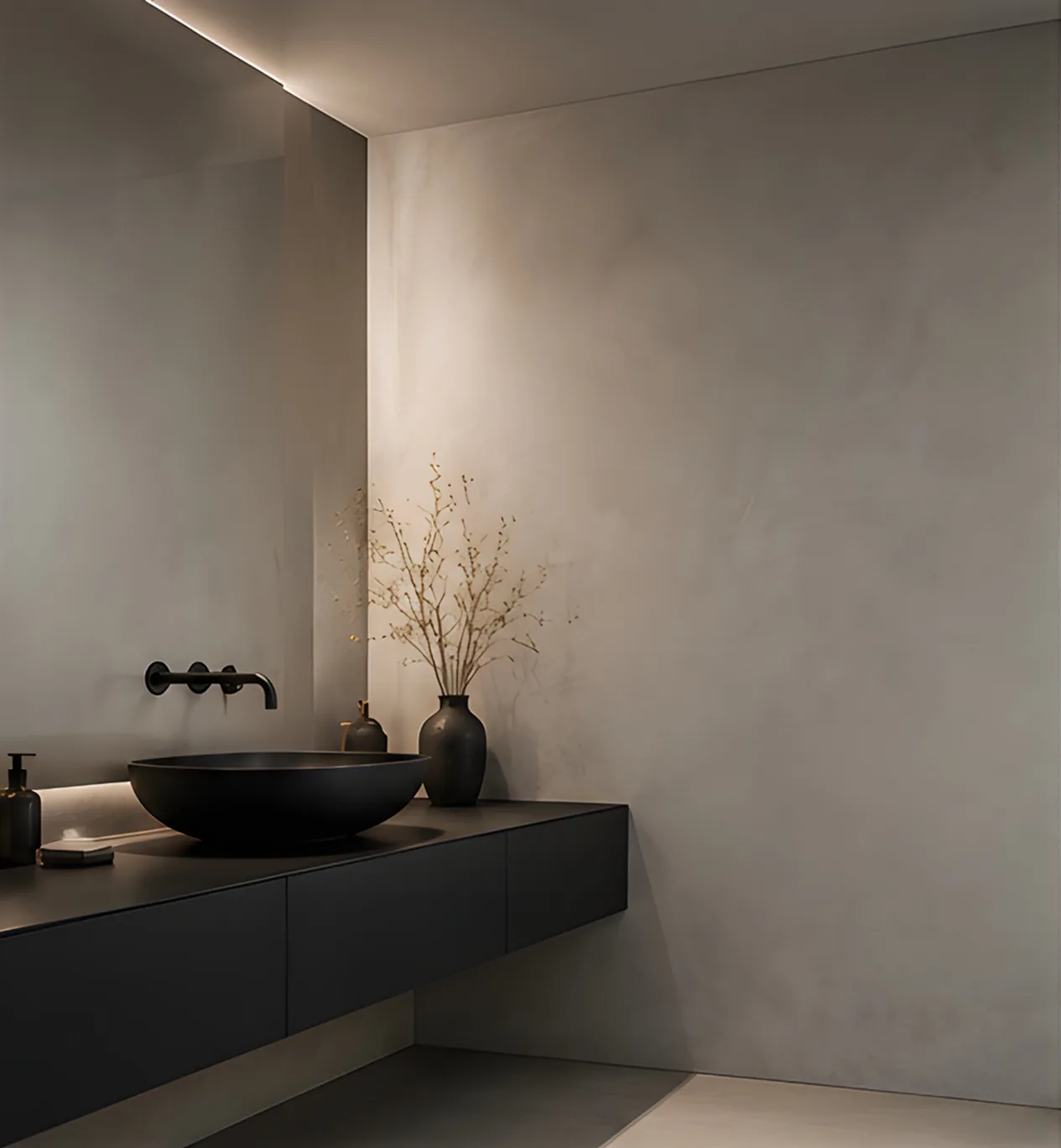 Modernes Badezimmer mit Mikrozement Wand, eleganter Waschbecken und minimalistischer Gestaltung
